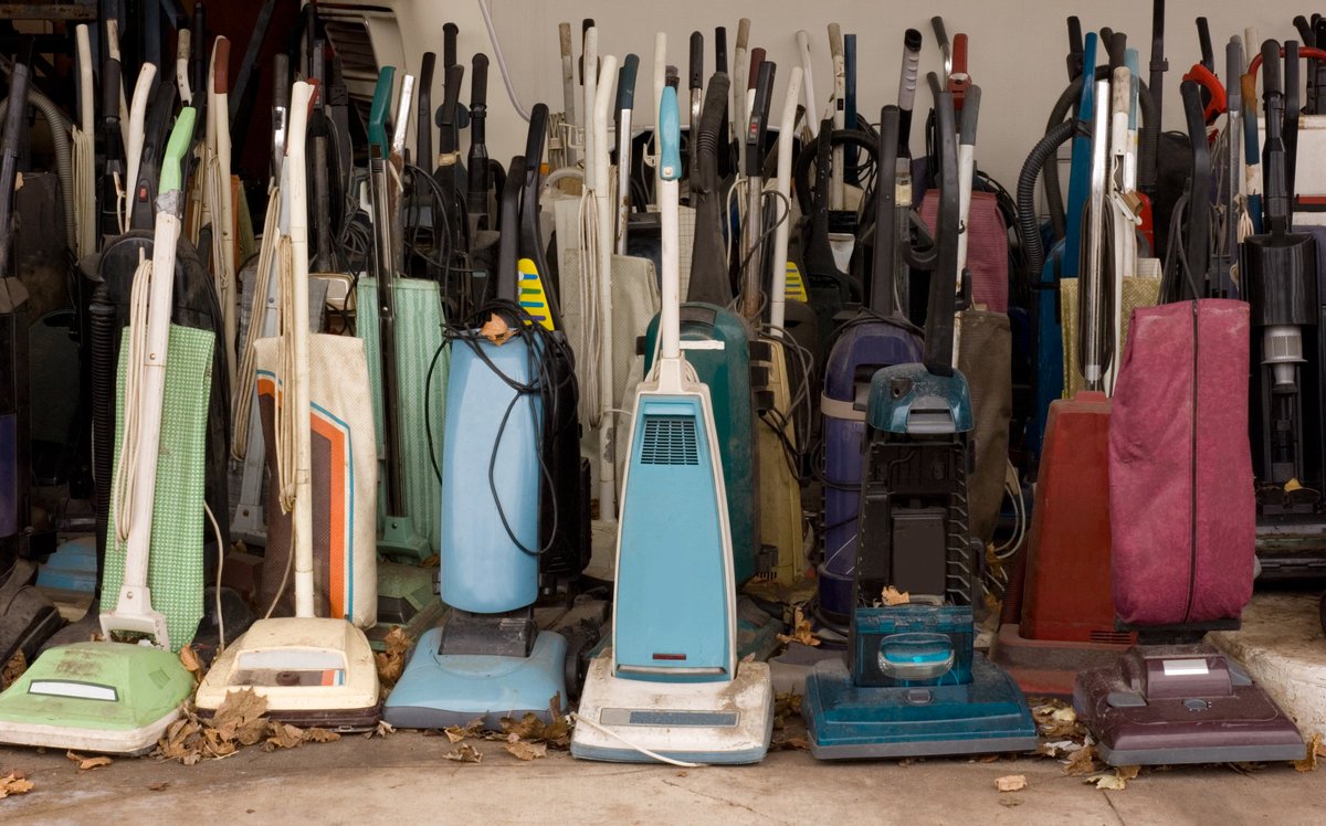 AdditiveReport's tweet photo. #AdditiveReport blogger Kip Hanson discusses his lifelong fascination with vacuum cleaners and how the inventor of the #Dyson bagless vacuum could have made fewer than 5,127 prototypes if he’d had a #3Dprinter. #Additivemanufacturing. https://t.co/hcZd4sL7Hu