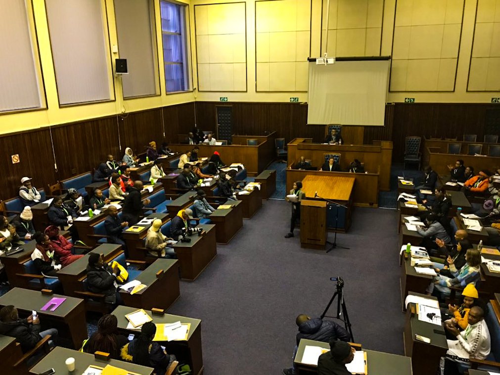 Justice_Seyisi's tweet image. #GreenParliament @uwcgci was robust this morning! &apos;Honourable Members&apos; from the various institutions debated on the state of readiness of South African Universities on embracing the #4IR! #GCC19 #4IR #YouthDialogue