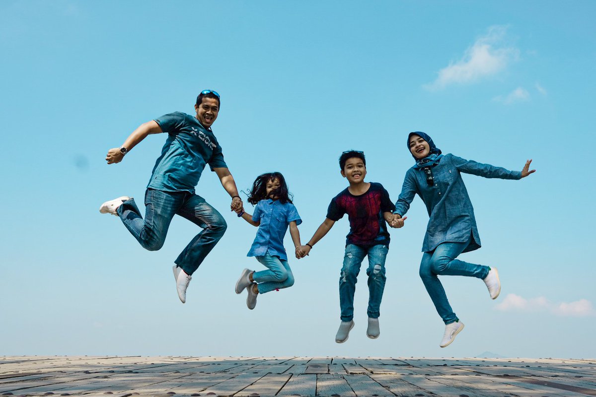 Ari2jogja's tweet photo. Vacation with family!! https://t.co/NzsEhNI9P0