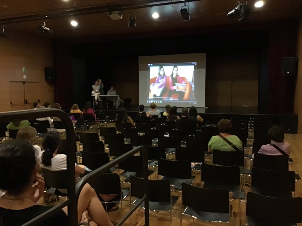 elcasalet's tweet photo. Bones Pràctiques @escpacocandel Taller ‘Capses d’aprenentatge’ #7escoladestiuLH @LHEDUCACIO @CRPHospitalet @FMRPc https://t.co/nr5pfgaTCh