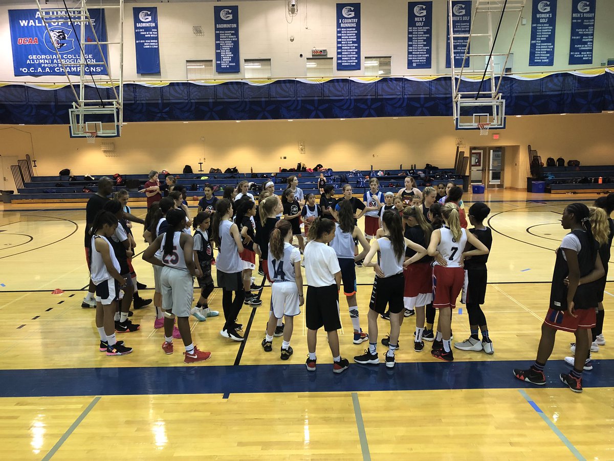 OBABBall's tweet photo. U12 Girls | Day 3 | Morning Vi👁ws
Learning transition and 4 on 4 concepts!
#OSDP2019
#OntariosVeryOwn https://t.co/OurPWqG0W9