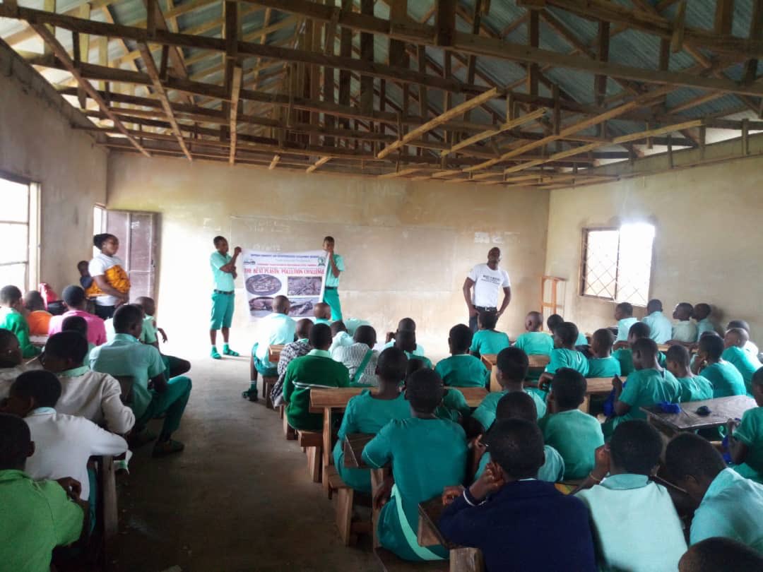 BPPCProject's tweet photo. These are students of Glory College Gboko
We held a brief #BPPTalk with them as part of our activities in Gboko LGA
They were excited to learn how to protect our #Environment &amp; measures to curb #PlasticPollution
Many thanks to @DevTrainNg &amp; @FoundationStei for supporting the Team https://t.co/l57gAu0nIa