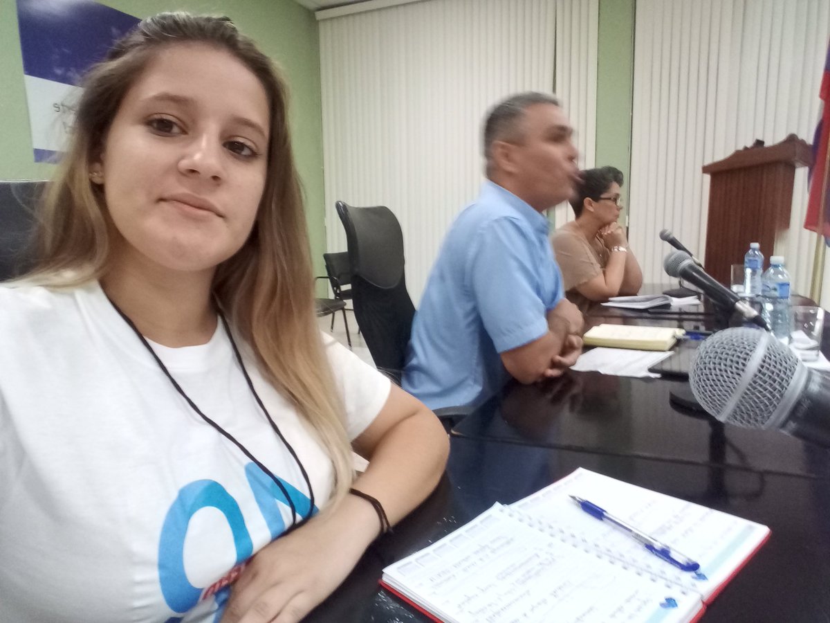 LeidyLaura981's tweet photo. Intercambio de los miembros del Consejo Nacional con el @CubaMined, trazando las prioridades de conjunto para el trabajo en esta etapa pq #SomosCuba. @DiazCanelB @DrRobertoMOjeda @SecUJCuba @elsa_ena @Eugenio81236889 @mansodiaz71 https://t.co/JqueaOUduQ