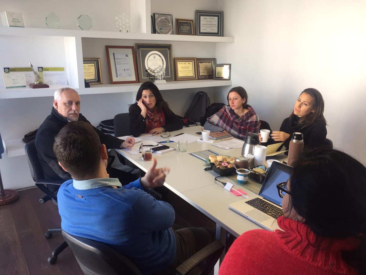 CordobaCluster's tweet photo. #BuenMartes En reunión con la #ComisiónFormación Agenda: #Proyectos #Talentos #Capacitación #Plan111mil https://t.co/cFvWQ0CtEV