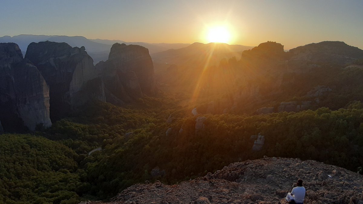 Mis2ruedas's tweet photo. #Meteora #Grecia nos ha encantado. Queda mucho mundo por recorrer pero quizás regresemos a éste lugar mágico.
#Mis2ruedas #RideIsLife #BMWMotorrad #R1209GS https://t.co/GniQgVD9ep