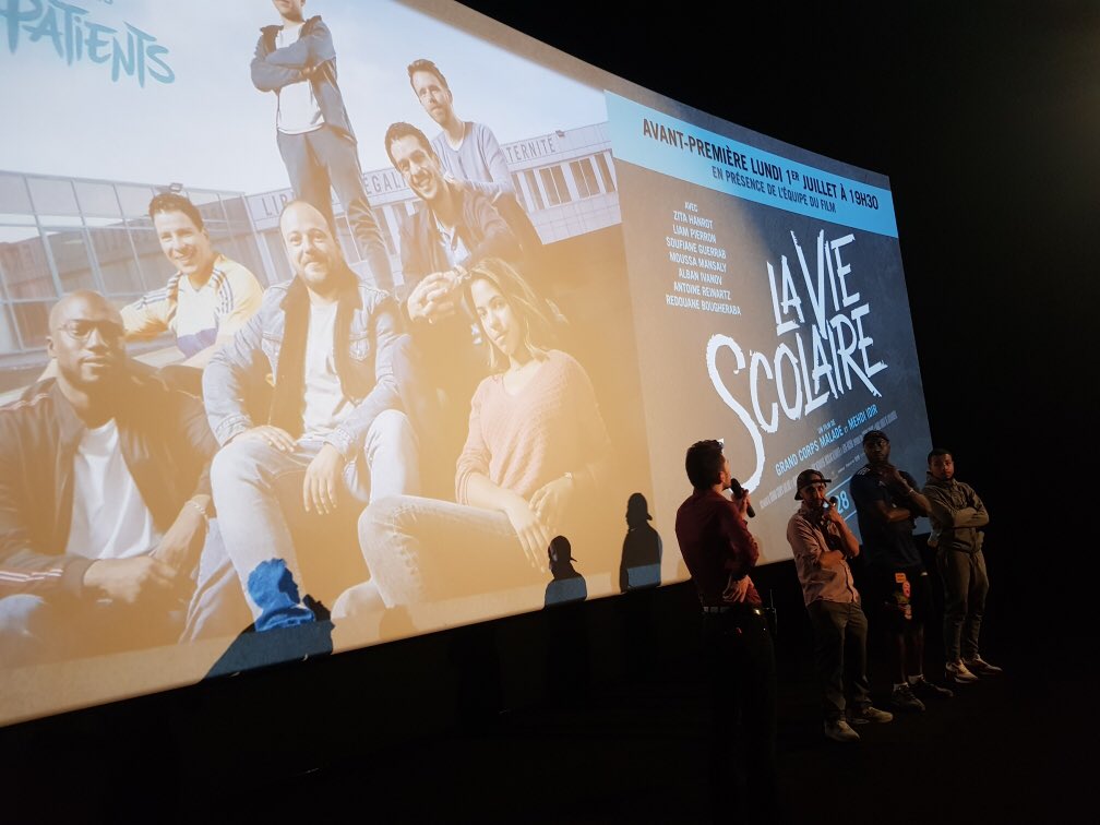 Hier soir, j’ai animé l’avant-première de #LaVieScolaire à l’UGC Ciné Cité Créteil. J’avais sorti ma chemise mais j’ai surtout passé un bête de moment. Merci à @minos_mehdi et l’équipe du film 🔥