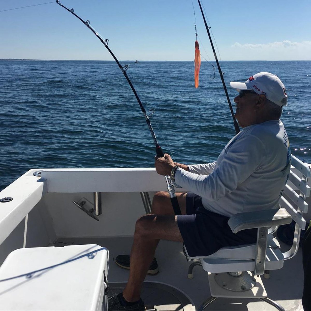 CoastalFishingC's tweet photo. Our 50lb turbo going to work.
.
#coastalfishing #coastalfishinglure #coastalrod #coastalrods #fishingrods #inshore #offshore #inshorefishing #offshorerod #deepdrop #trolling https://t.co/QlFPCVmfuH