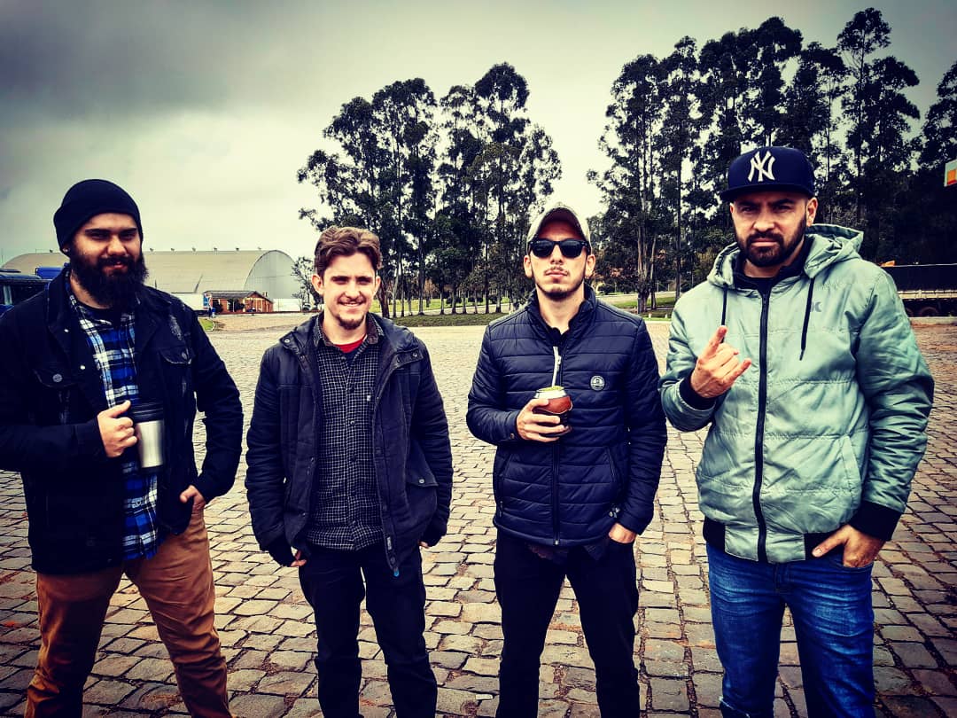 rockdenfor's tweet photo. Na estrada, rumo a Santa Maria! 
Keep rockin'' 🤘🏻🤘🏻🤘🏻🤘🏻
⚡️HIGH ENERGY ROCK⚡️
#rockdenfor #denfor #bandadenfor #ufsm #ufsmpm #santamaria #santamriars #rockgrandedosul #riograndedosul #rocknroll #rockalternativo #grunge #alternativerock #indierock #rockislife #music #greatmusic https://t.co/xHolTxcFKq