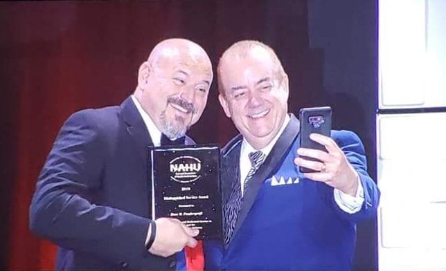MightyLAAHU's tweet photo. A grand selfie of Ross Pendergraft receiving this DSA presented by Rusty Rice, our immediate past president of #nahuAC2019 https://t.co/QJ6ytbfAdt