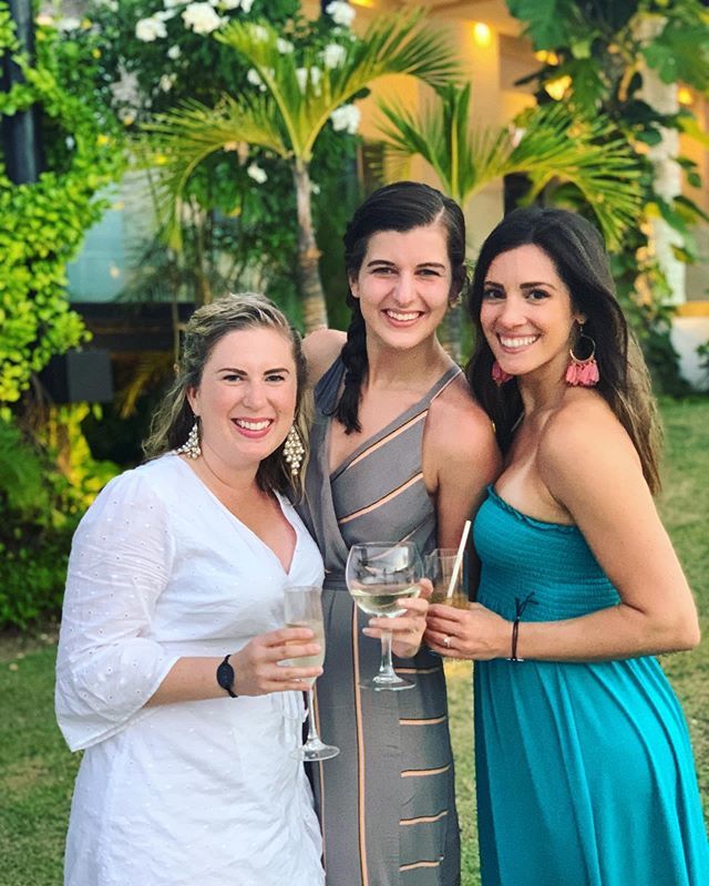 aimeedc's tweet photo. We’re cute, but we’re trouble 💃🏻🌴
.
#allmyladies #islandtime #dancedance #troubleinparadise #feistyfriends #puntacana https://t.co/GbZNBgHeA4 https://t.co/CH269lIBPb