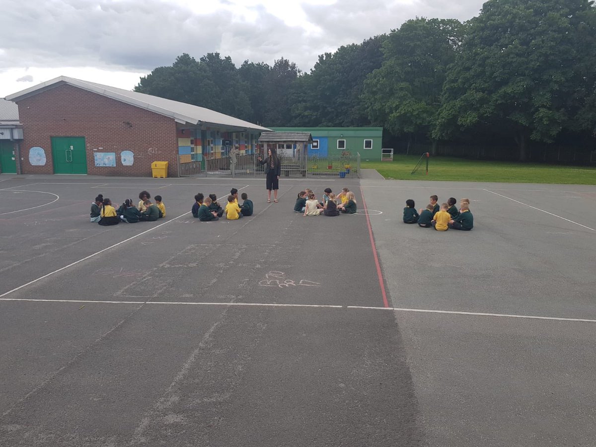 firsprimarysale's tweet photo. #Year1LS We spent our morning outdoors and loved every minute of it! Have a look at what weβve been doing... #outdoorlearning https://t.co/QRSoVXREXC