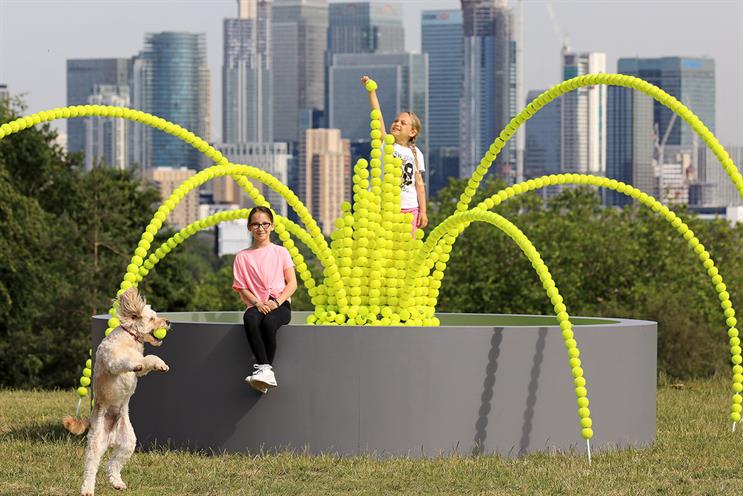 WaterAidPress's tweet photo. Wimbledon is underway! We’ve teamed up with @WimbledonFDN to bring clean water to communities around the world. 

Our fountain of tennis balls marks the lives that could be saved each day if everyone had clean water &amp; decent toilets. #TeamWater #Wimbledon

https://t.co/nqFXE9uVkE https://t.co/Ls3q65bahU