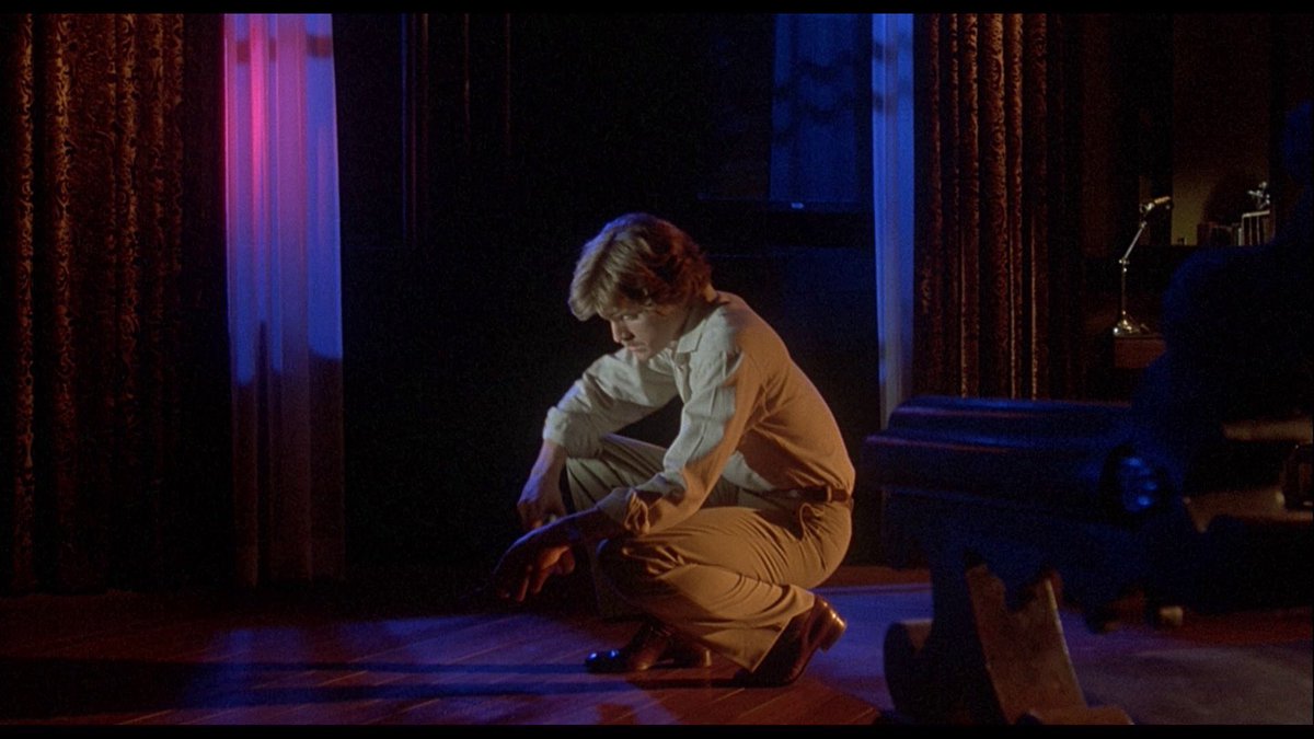 [HORS-SERIE 🔪] Entretien avec Dario Argento à retrouver dans notre premier hors-serie qui lui est consacré. 

Nous l’avons rencontré chez lui à Rome, l’occasion de retracer certaines des étapes les plus marquantes de sa carrière de cinéaste 🇮🇹