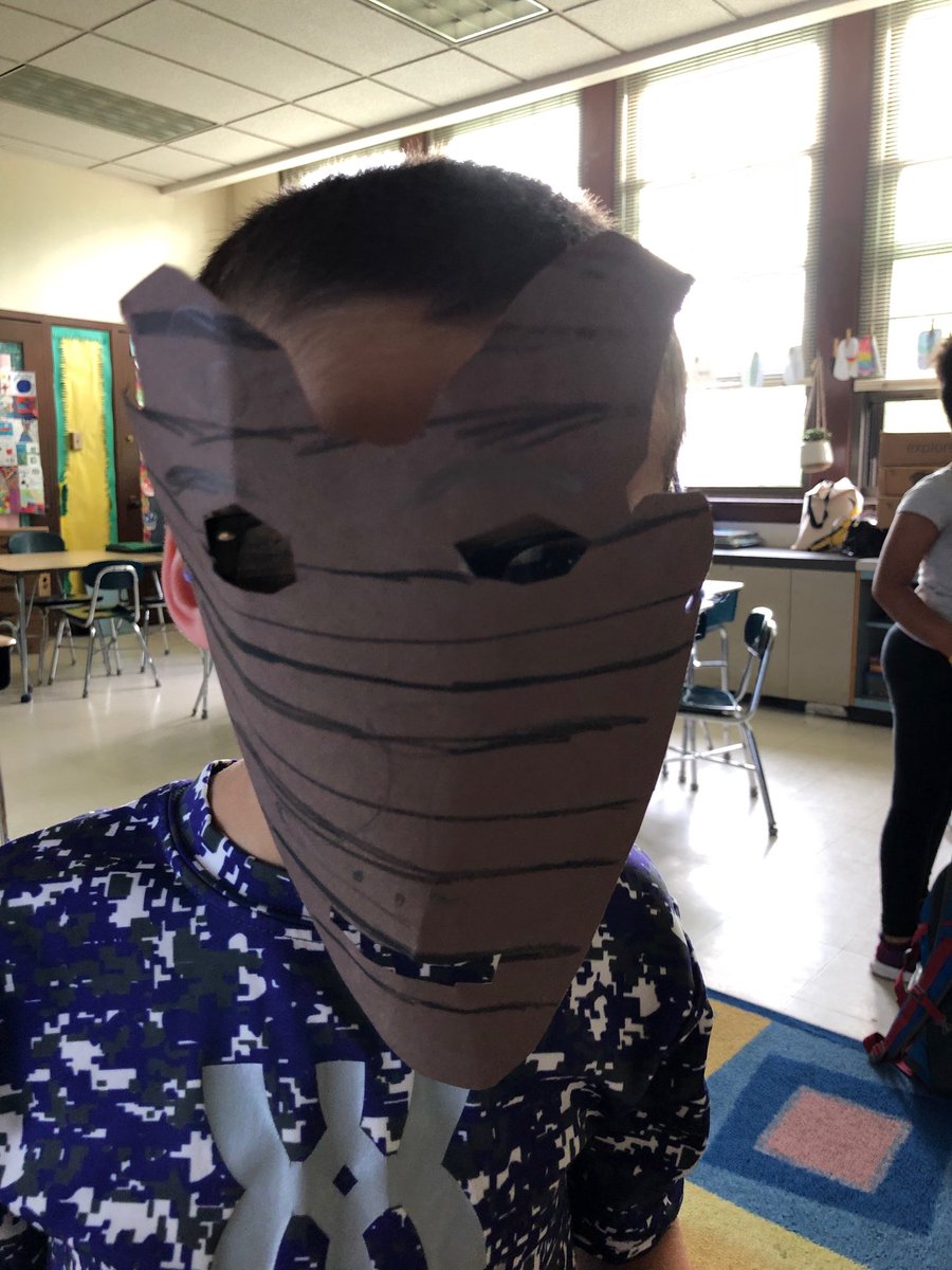 D90SummerSchool's tweet photo. Look at the great masks made for the play put on by our reading class!  #d90learns https://t.co/0uEyBmbXAW
