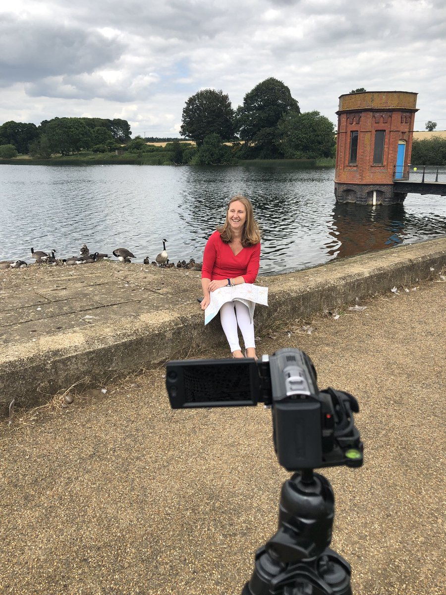 30Days30WaysUK's tweet photo. On location in #Northamptonshire today, filming intros for  #30Days30WaysUK🇬🇧
with @MonikaAlMufti and @jobayeshopp 
We are very excited for September is preparedness month and we can’t wait to share these videos with you. We had great fun filming them!! 😁 #DRR #SMEM https://t.co/VICe5K9dxd