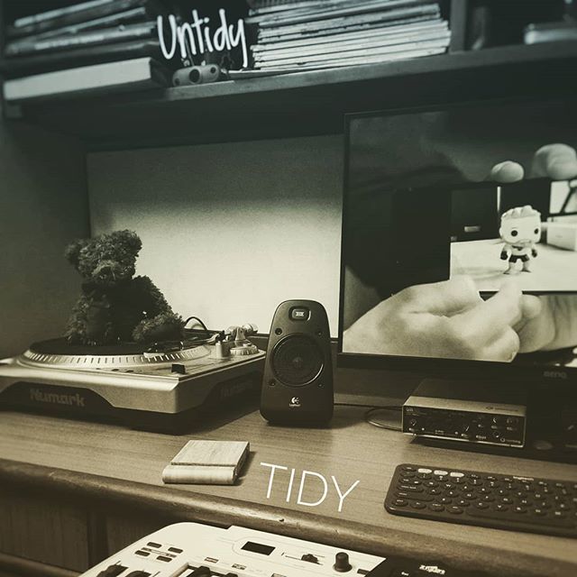 Sriddhar's tweet photo. My desk is the untidiest place on earth right upto the moment I decide I need some clarity. It's weird how tidying up your desk helps tidy up your mind.
.
.
.
.
.
#hi #tidy #untidy #work #desk #tidyingup #clarity #mind #calm #blackandwhite #bnw #noir #le… https://t.co/MaVV6V86tq https://t.co/ZxOnOWFqe6