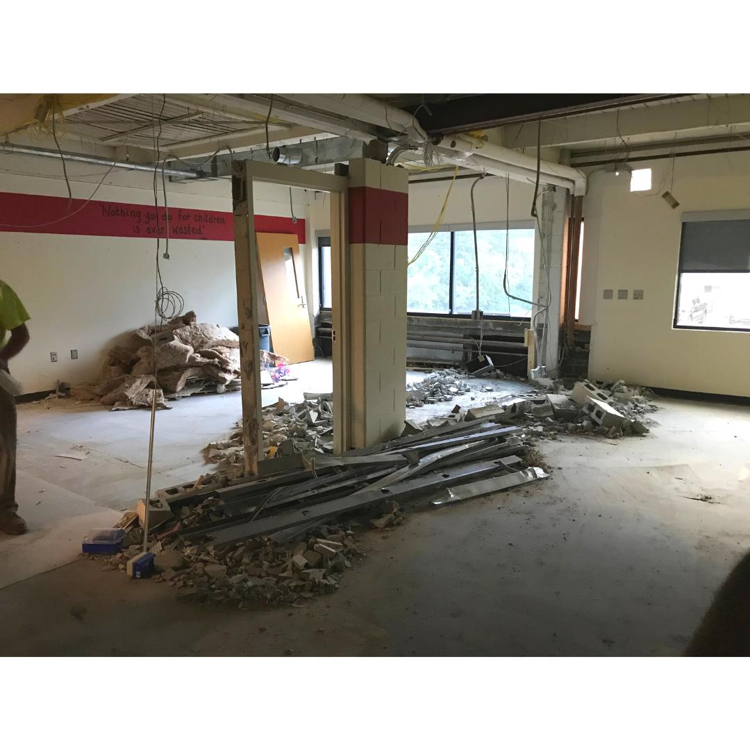 DemolitionDKI's tweet photo. We are in the midst of our many school projects! 

📸🛠 Boiler demolition at 🏫 Grayson Elementary School

#Demolition #Construction #DKI https://t.co/dpi1zsUhu1