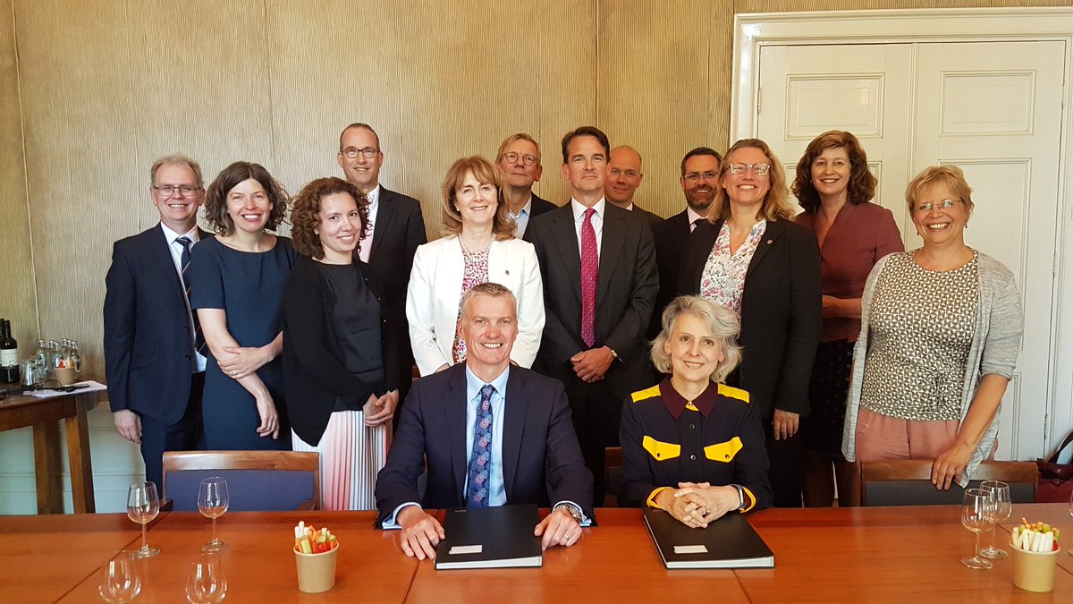 news_ub's tweet photo. We've signed a strategic partnership with @UvA_Amsterdam that sees us working together on research into heart disease and antimicrobial resistance, as well as driving forward  equality, diversity and inclusion in Higher Education @unibirm_MDS @Athena_SWAN @stonewalluk https://t.co/gNsTW1O5NA
