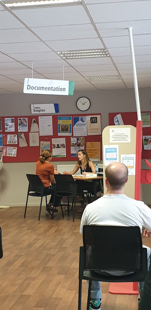 DumontLucille's tweet photo. C'est parti pour le #VUM Industrie #poleemploi Somain. 2 employeurs, 20 demandeurs d'emploi présents! #satisfaction
@IsaKemp59147 @JasniakSandrine https://t.co/5qAxlyBmQR