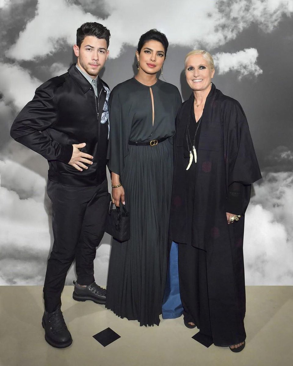 priyankachopra tweet picture