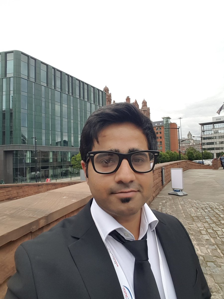suriashish's tweet photo. Talk at 14.30 today on a novel electron detector design. Join in at @mmc_series, manchester. https://t.co/MHVwWs4jnK