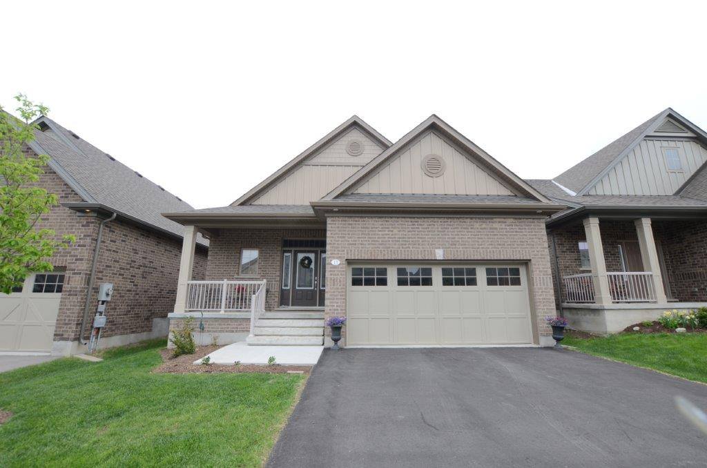 JeffMillerRE's tweet photo. DON'T MISS OUT : 13 Chestnut Dr. Rockwood. 1580 Sqft in Noble Ridge.Everything you need on the main level,finished basement.Large Deck off living room $749,000 Jeff Miller 519-217-9292 #TownofErin #wellingtoncounty #guelphrealestate https://t.co/csbialIJfB