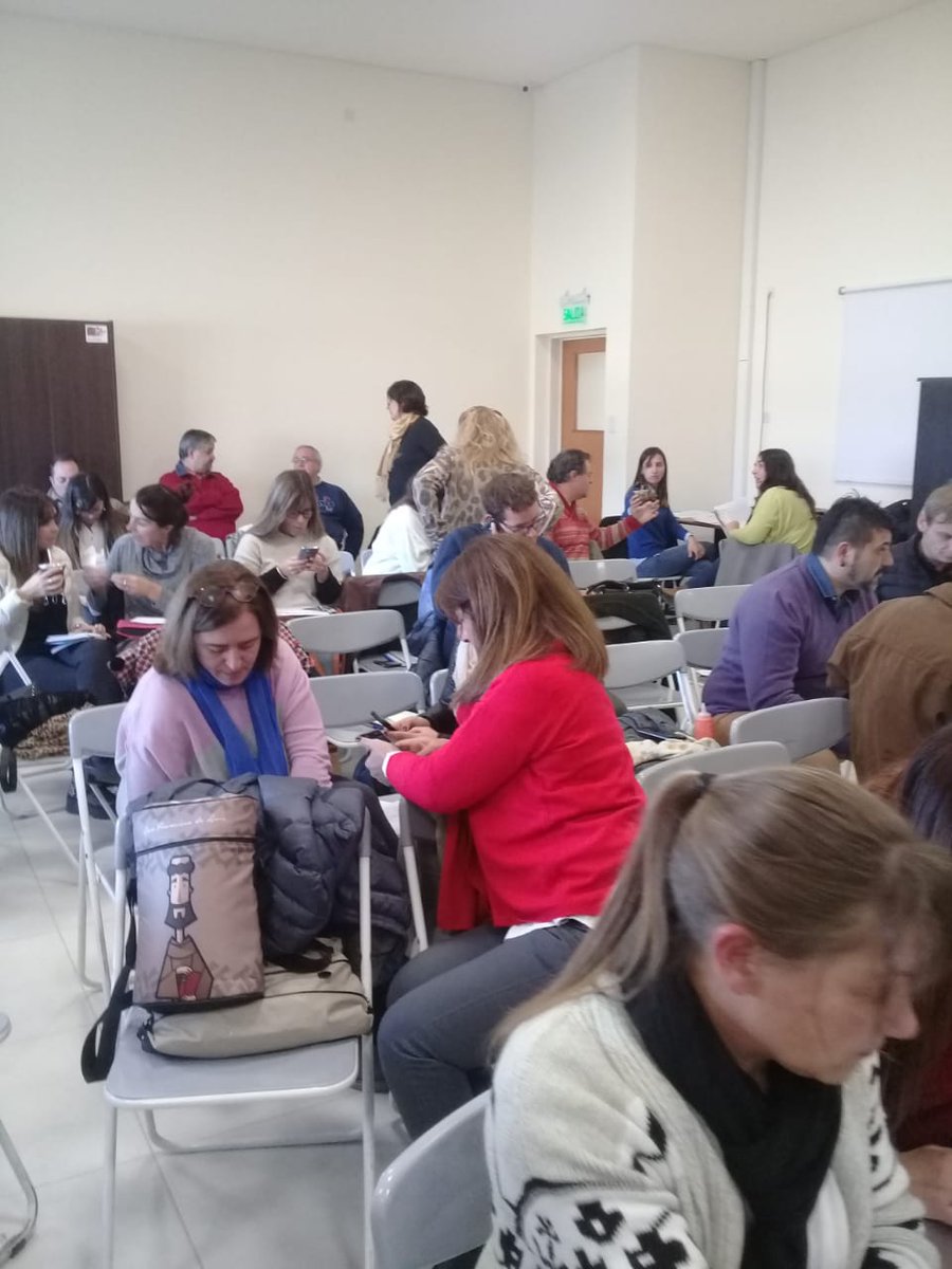 UPE_Ezeiza's tweet photo. Continúan en #BahíaBlanca las Jornadas de Capacitación en #EABP a cargo de docentes de la UPE, en el marco de la articulación con el COPRET.
#UPE2019 #Universidad #Ezeiza #BAeducación #bahiablanca #COPRET @macaforneris https://t.co/WDh2WfFcbc