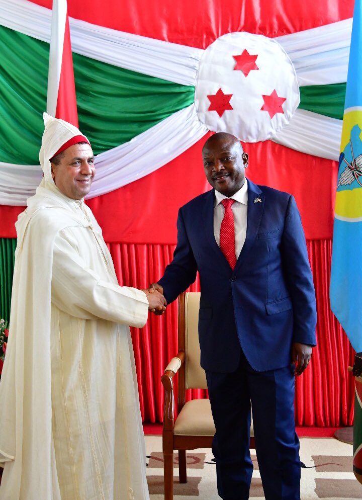 #Burundi Le Président de la République vient de recevoir en audience M. El Moktar Ghambu avec résidence à Nairobi qui vient présenter ses lettres de créance.