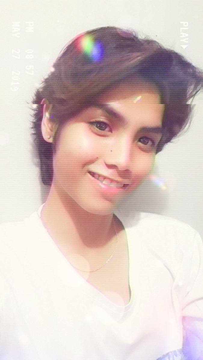 win_pacheco's tweet photo. Love me or I will love you? https://t.co/6ZNsuJkGHc