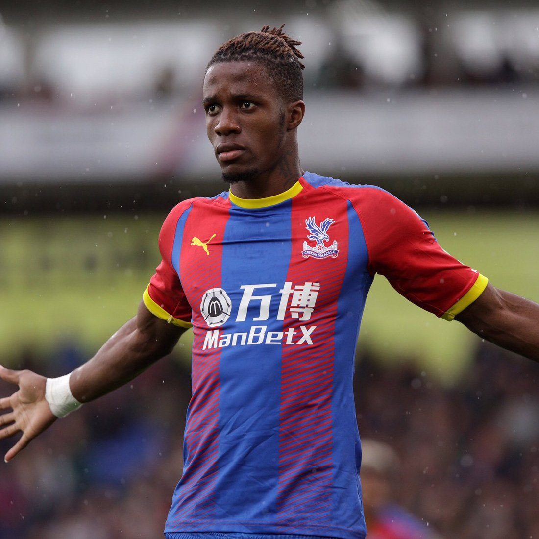 cdecdigital's tweet photo. Le génie de Kamara Ibrahim, lors du match Côte d'Ivoire - Namibie, réside dans le fait de titulariser Wilfried Zaha 🇨🇮

- Soit ce que ferait n'importe quel supporteur des éléphants 😆. Kamara ne le sait pas peut-être pas, mais il met sur le banc un ailier de 80 M€.

#NAMCIV https://t.co/ZVuxQvBIq9