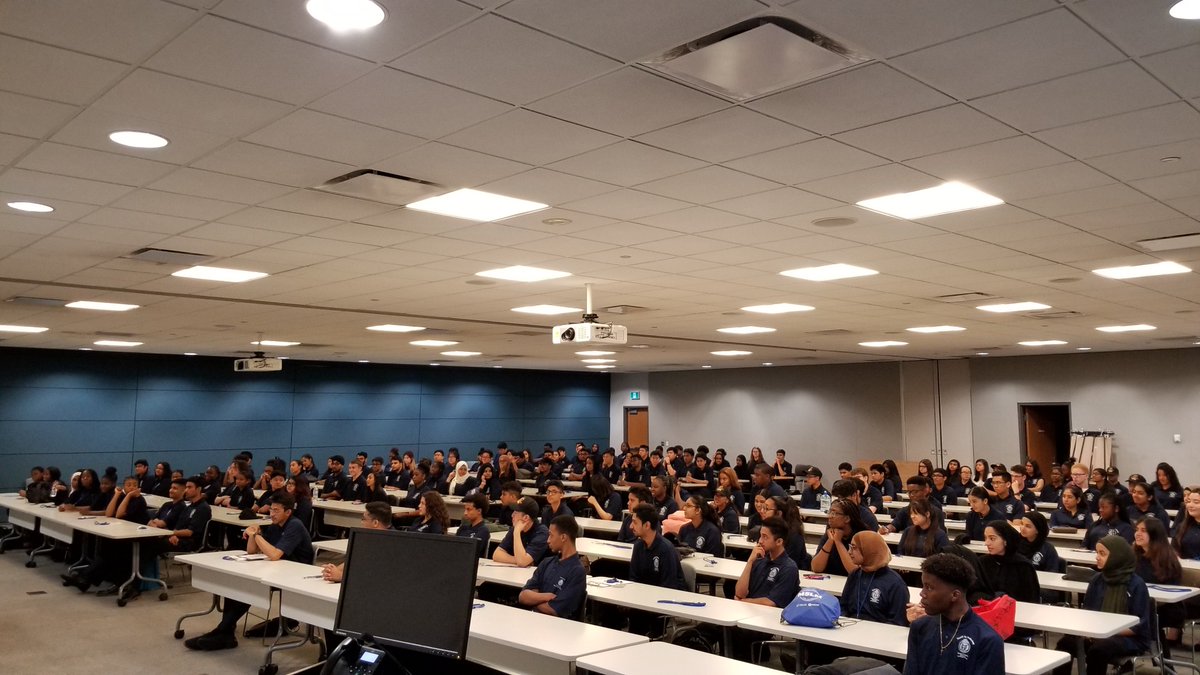 youthinpolicing's tweet image. It's the first day for our Summer Class of 2019! Throughout the next 8 weeks 153 students will be  deployed across the City of Toronto to work alongside Police Officers, Civilians and external partnerships. #YouthInPolicing #firstdayofwork #Summer #2019