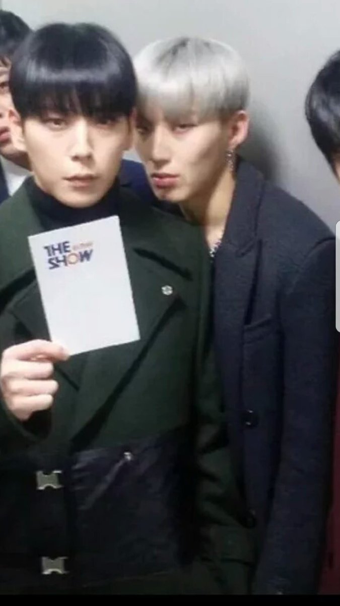 Jongupshines's tweet photo. Hot stuff π₯π₯ #HimUp https://t.co/cWfFYqRXqj