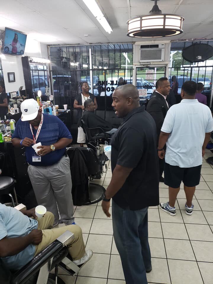 E_Massey's tweet photo. Pictures from the 1st. Clippers, Cops and Conversation. Great turn out and job well done. #QuestionWasAnswered #GoodInformation and #GreatConversation #WhitehavenCommunity at E Massey Barber Shop @ E Massey Barber Shop https://t.co/bx46k59ane… https://t.co/Smwf3oPTCu