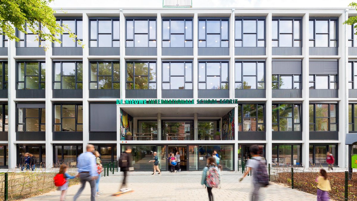 PdRarchitects's tweet photo. Het is een spannende middag want om 16:00 uur opent wethouder Moorman officieel de deuren van De Nieuwe Internationale School Esprit 'DENISE'! https://t.co/f5F5TzYW4B #denise #amsterdam #architectuur #duurzaamheid #renovatie #opening #onderwijs #paulderuiter https://t.co/JOW8IlZsHg