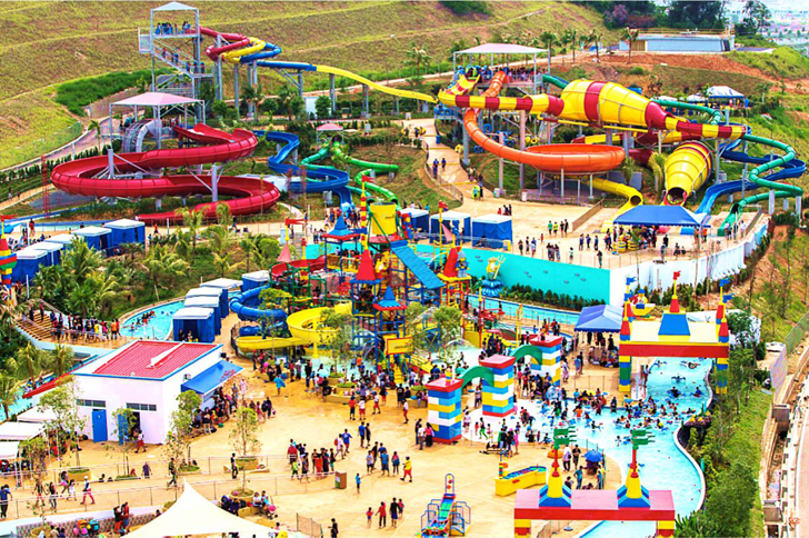 theparksit's tweet photo. 🔥🔥 RUMORS NON UFFICIALE 🔥🔥
Pare che dopo l'entrata @LEGO_Group in @gardaland il nuovo acquatico (in creazione nella zona di Fantasy Kingdom) potrebbe essere appunto a tema Lego e chiamarsi Legoland Waterpark (il 1° in Europa). 
- Nella foto quello in Maleysia da Inhabitat - https://t.co/hbxlLoIqqC