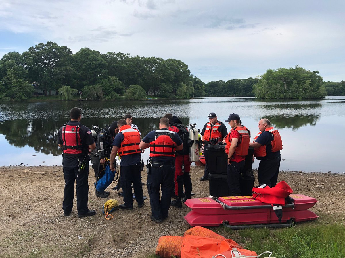 PCTRT's tweet photo. PCTRT Dive Team Members are in Rockland assisting with a vehicle submerged under water #PCTRT https://t.co/hPhQ2zWhHD