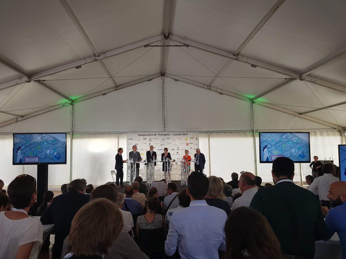 ggesquiere's tweet image. Inauguration de #transpolis. Site d'essais grandeur nature pour la ville et les transports de demain @Ifsttar #plainedelain @grandlyon. Un fort potentiel pour le développement de projets de recherche @LabExIMU @EcoleUrbaine @UniversiteLyon