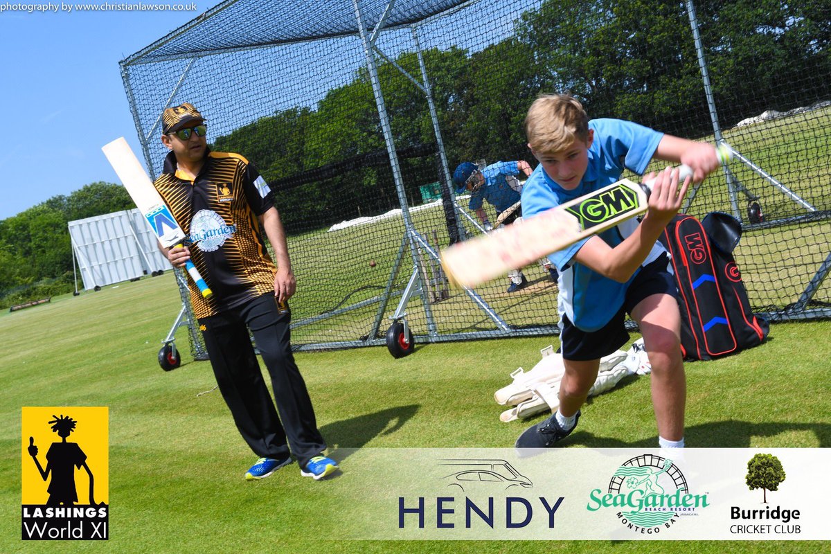 FaisalIqbalCric's tweet photo. Batting Coaching 🏏 #FootWork #HeadPosition #Balance #ProfessionalCoach #ECBQualified #EnglishCricketSeason2019 🇬🇧🏏 @LashingsWorldXI #LoveMyWork Allhumdullah ☺️🧿 الحمدالله https://t.co/WH1XYLYiLl