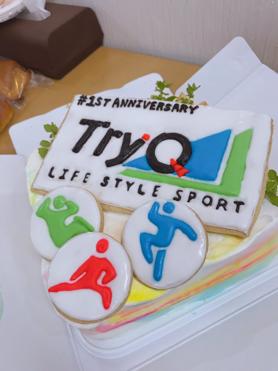 hirosan_syafuku's tweet photo. ナイスクオリティのケーキをスタッフでむさぼり食いましたw🎂🐷
#tryQ #フィットネス #パーソナル #ジム #ダイエット #理学療法士 #スポーツ #下関 #山口 https://t.co/lvjg15bPuf