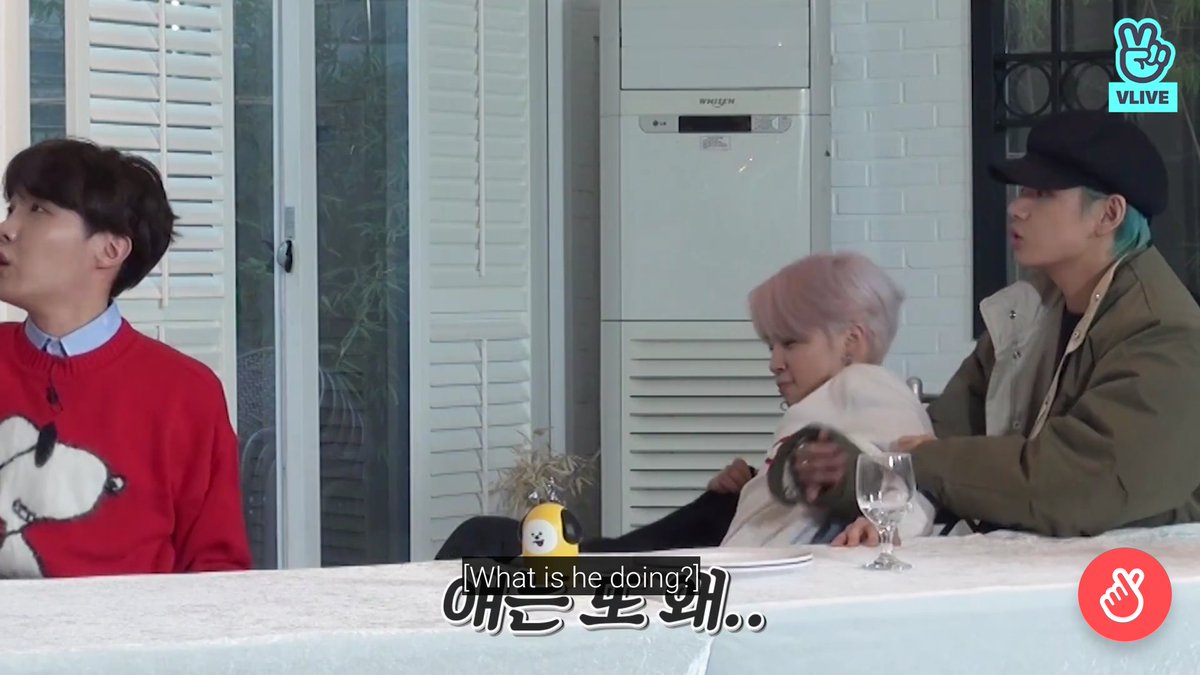 Jimihooney's tweet photo. Did Jimin just fell with his chair 😂😂😂
😂😂😂😂😂
😂😂😂😂😂
😂😂😂😂😂
I CAN'T STOP LAUGHING
jfiwhfkefhowfns
AHAHAHAHAHAAAA
#runbtsep77 #BTS #JIMIN @BTS_twt https://t.co/yqs5N7WZib