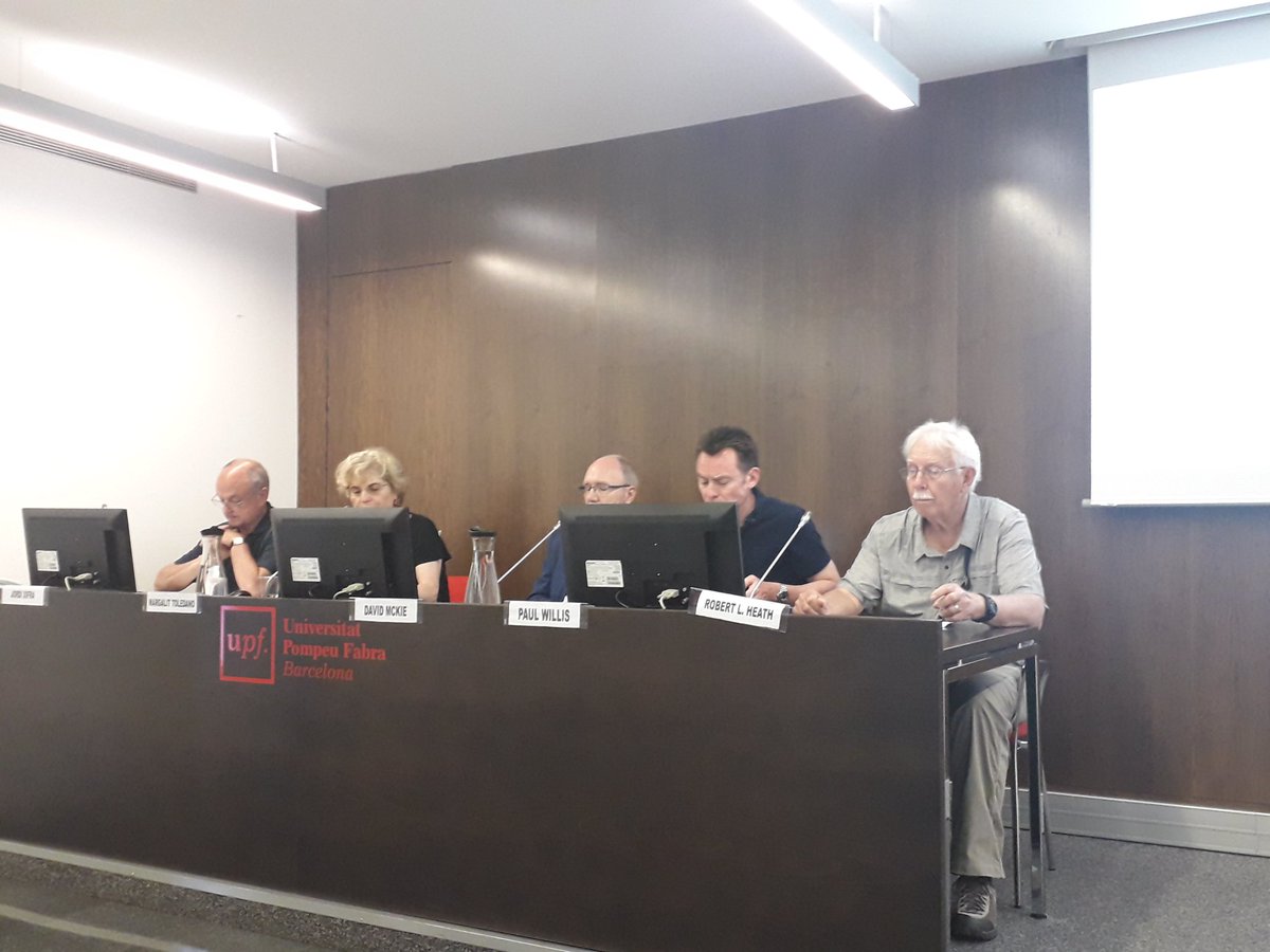 ULearnPR's tweet photo. Empieza la última sesión del #BCNPRMeeting9 un lujo escuchar a Jordi Xifra, Margalit Toledano, David McKie, Paul Willis y Robert Heath #RRPPUB @BcnMeetingPR7 https://t.co/KRKLeLICew
