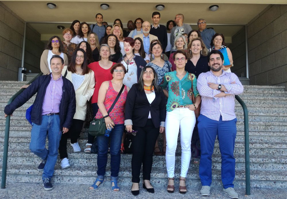 AreaEmpleoFSMLR's tweet photo. ✨🚀 ✨ Hoy hemos estado en el #InterLanzaderasGalicia con los equipos de #Arteixo, #Carballo, #Marín y #Redondela. 🙋‍♂️🙋‍♀️ Hemos conocido a sus participantes y nos han contado que cerca del 50% ya han conseguido #trabajo 🔝. Lee los detalles aquí: https://t.co/dsSxU2CubQ https://t.co/dtoPNUw7F3