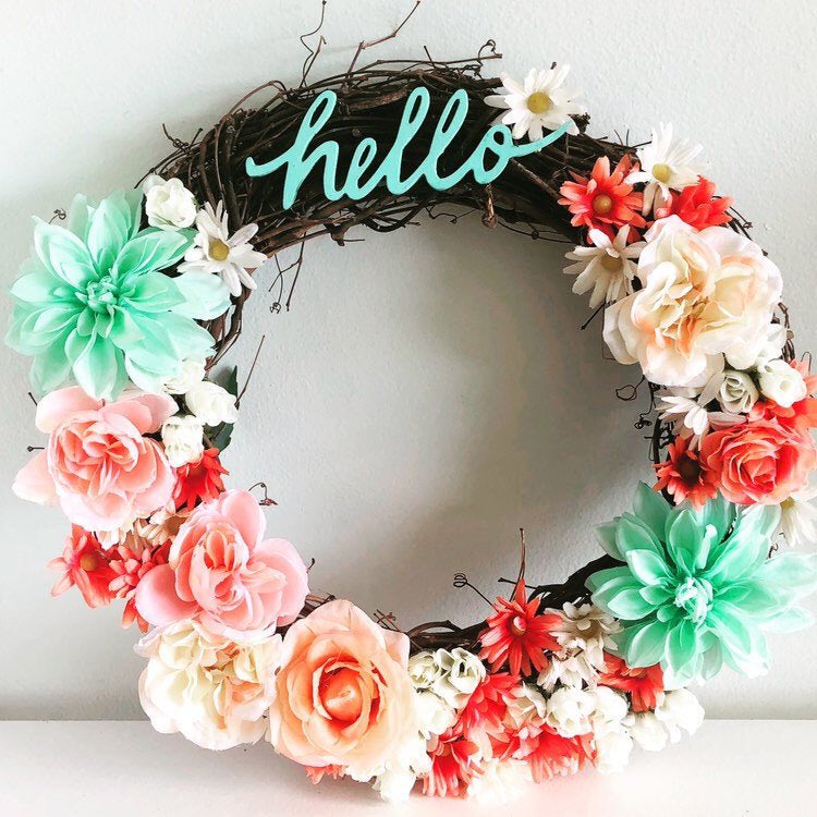 DesignsTiffany's tweet photo. Excited to share this item from my #etsy shop: Spring Wreath Hello Sign Corals and Sea Green FREE shipping ! https://t.co/Q7VyIBzMUO
#hello #summer #giftideas #dahlias #roses #shophandmade #bohomian #gypsy #etsy #pastels #springorsummer https://t.co/gDmkV1FZCj