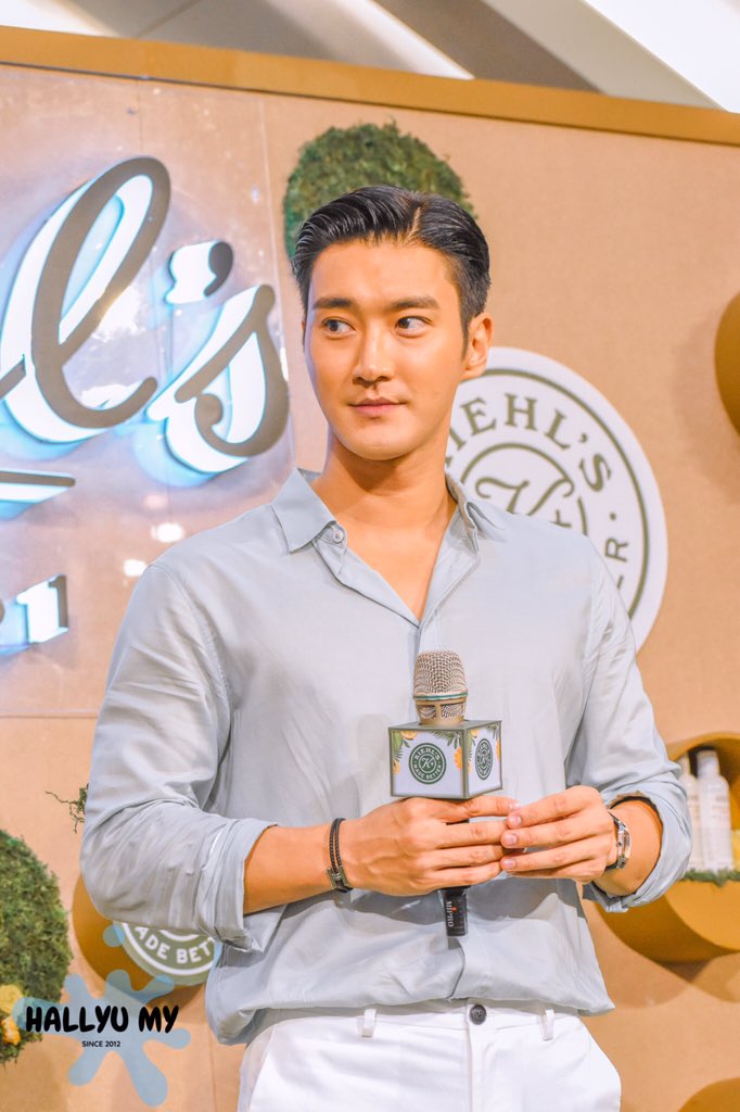 _hallyupop's tweet photo. Choi Siwon x Kiehl @ Sunway Pyramid 

#SiwoninKL #SiwoninMY #kiehlsmy https://t.co/mqVokGq9qH