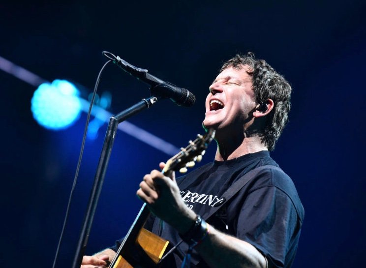 3EBLIFESTYLE's tweet photo. #RedSummerSun #SongOfTheDay Third Eye Blind - Red Summer Sun (Complete) https://t.co/hgyl4TPDtG via @YouTube https://t.co/ySj2N6q64D