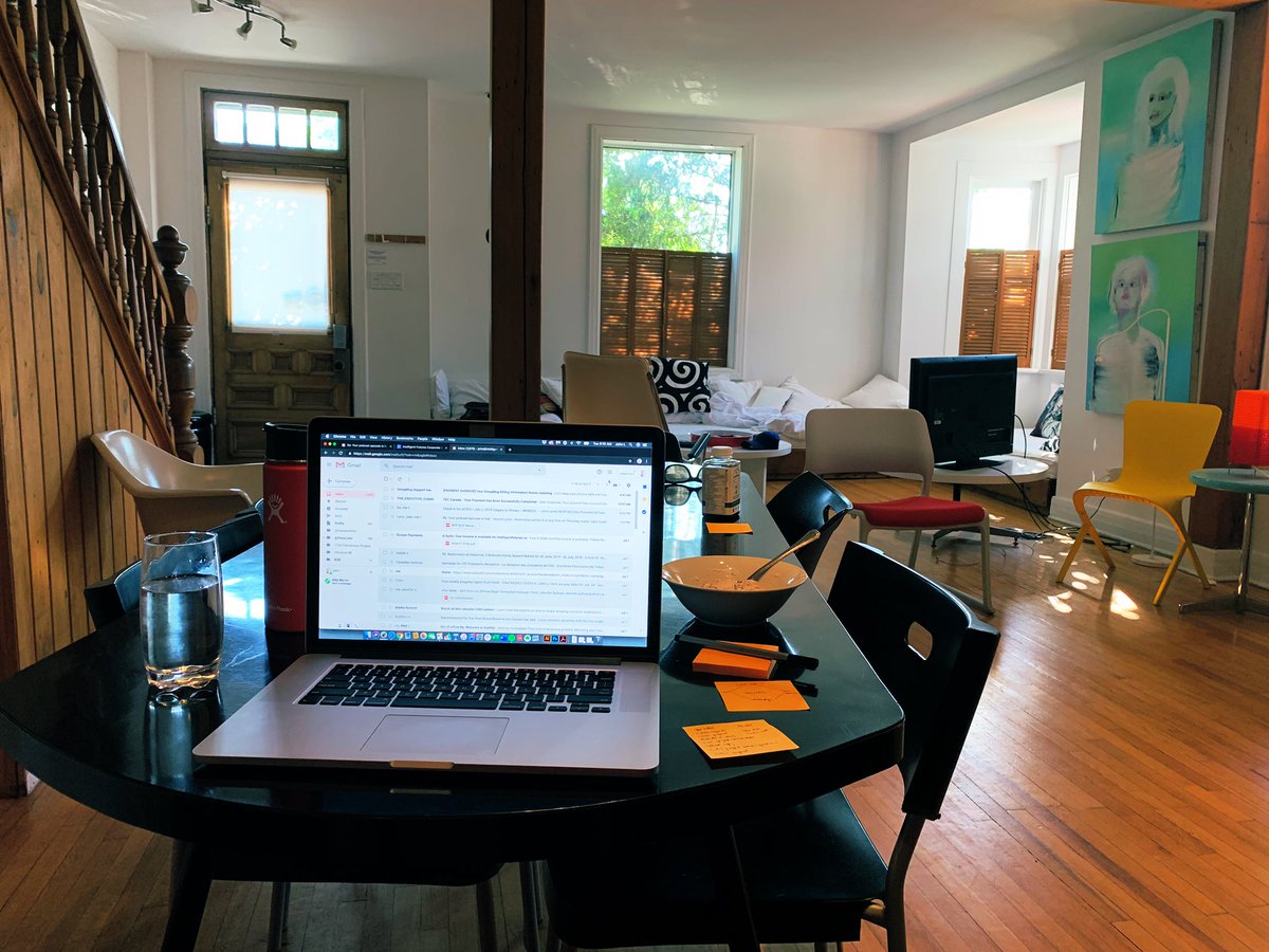 ifinsights's tweet photo. Today’s office: my funky @Airbnb in Ottawa. #workwhereyouare #entrepreneurlife #ottawa https://t.co/hZqwRWwicw
