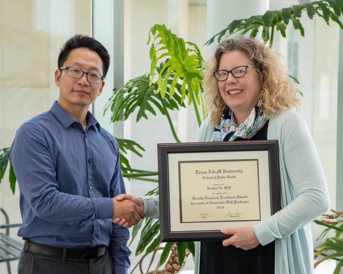 TAMU_SPH's tweet photo. Congrats to Dr. Xiaohui Xu @TAMU_SPH for receiving the 2019 Faculty Research Excellence Award! His latest research on air pollution's impact on dementia https://t.co/ikuqPfISBx 

#APHA #TAMU #ASPPH #12thForHealth #TIPH #thisispublichealth #OGAPS #SOPHASapp #TAMHSC #TAMUgrad https://t.co/ZhVTPzf1fw