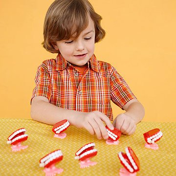 HealthDataLabs's tweet photo. Loose Baby Tooth? Top Advice from Dentists on Losing Baby Teeth https://t.co/KTYVrpvqj0  #Dentist #Parents #Health #kids https://t.co/vxCfeWbkOP