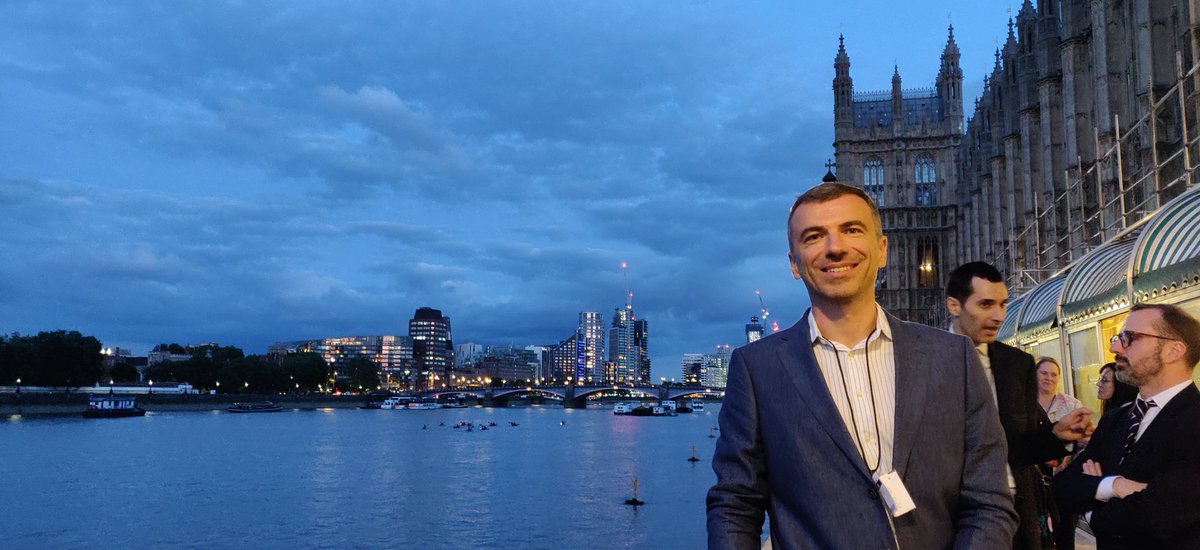 0bsnetwork's tweet photo. Discussed #BlockchainForTheRealWorld at the #PalaceOfWestminster #UKParliament with #policy makers and #Industry practitioners from around the world. Already had a couple follow up talks. Excited about the future of #0bsnetwork #blockchain. https://t.co/8J89ueIndq