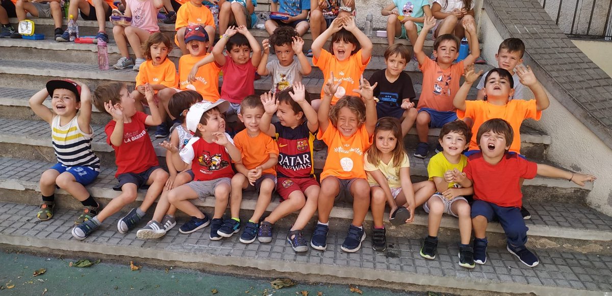 carmelitestgn's tweet photo. #ADMTWC #CAMPUSC continua el nostre estiu al campus!!! Bàsquet, rítmica i també campus tecnològic!! Activitat màxima i ganes de passar-ho bé!! #estiucarmelites https://t.co/ln63BPm7Pf